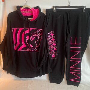 Torrid x Disney Minnie Mouse Jogger Set - Size 4x